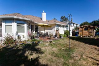 Photo 18: 6204 186 Street in Surrey: Cloverdale BC House for sale in "Eagle Crest" (Cloverdale)  : MLS®# R2102638