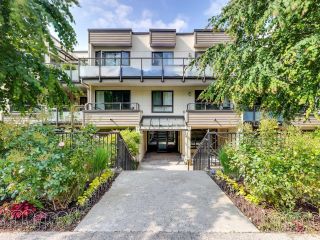 Photo 1: 311 621 E 6TH Avenue in Vancouver: Mount Pleasant VE Condo for sale in "Fairmont Place" (Vancouver East)  : MLS®# R2700144