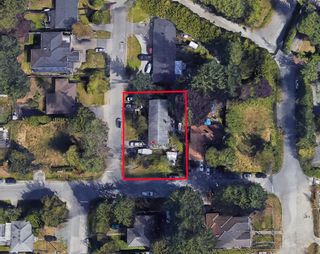 Photo 4: 9734 - 9736 137A Street in Surrey: Whalley Duplex for sale (North Surrey)  : MLS®# R2755393