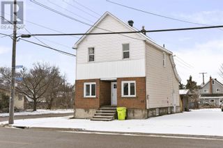 Photo 1: 131 Goulais AVE in Sault Ste. Marie: House for sale : MLS®# SM240021