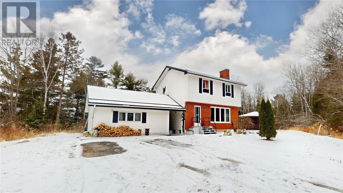 Main Photo: 1013 Hopkins Hill Road in Espanola: House for sale : MLS®# 2114754