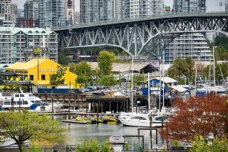 Photo 11: 309 1490 PENNYFARTHING Drive in Vancouver: False Creek Condo for sale in "HARBOUR COVE" (Vancouver West)  : MLS®# R2730240