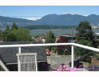 Photo 1: 1675 Larch Street in Vancouver: Kitsilano Condo for sale (Vancouver West)  : MLS®# V747996