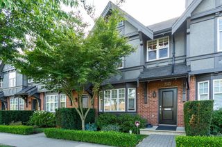 Photo 1: 5585 WILLOW STREET in Vancouver: Cambie Townhouse for sale (Vancouver West)  : MLS®# R2603135