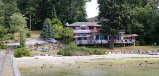Photo 1: 5951 DELTA Road in Sechelt: Sechelt District House for sale (Sunshine Coast)  : MLS®# R2076157
