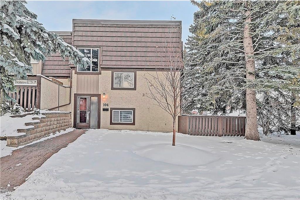 Main Photo: 104 3130 66 Avenue SW in Calgary: Lakeview House for sale : MLS®# C4162418