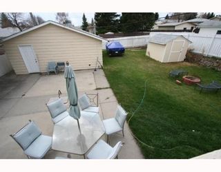 Photo 17: 619 72 Avenue NW in CALGARY: Huntington Hills Residential Detached Single Family for sale (Calgary)  : MLS®# C3377843