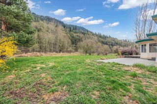 Photo 15: 40218 WELLS LINE Road in Abbotsford: Sumas Prairie House for sale : MLS®# R2863491