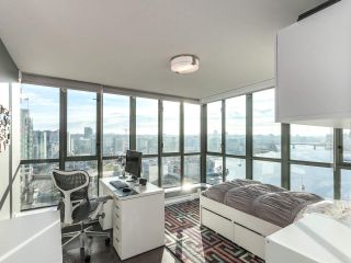 Photo 3: 1506 1088 QUEBEC Street in Vancouver: Mount Pleasant VE Condo for sale (Vancouver East)  : MLS®# R2231887