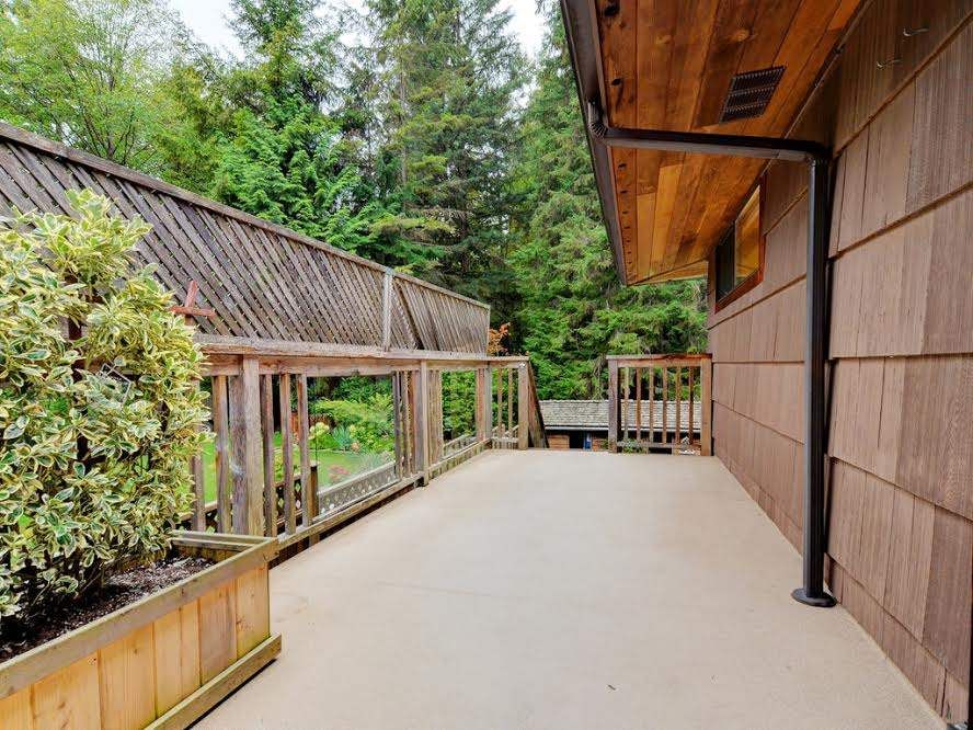 Photo 17: Photos: 1921 PARKSIDE Lane in North Vancouver: Deep Cove House for sale : MLS®# R2106158