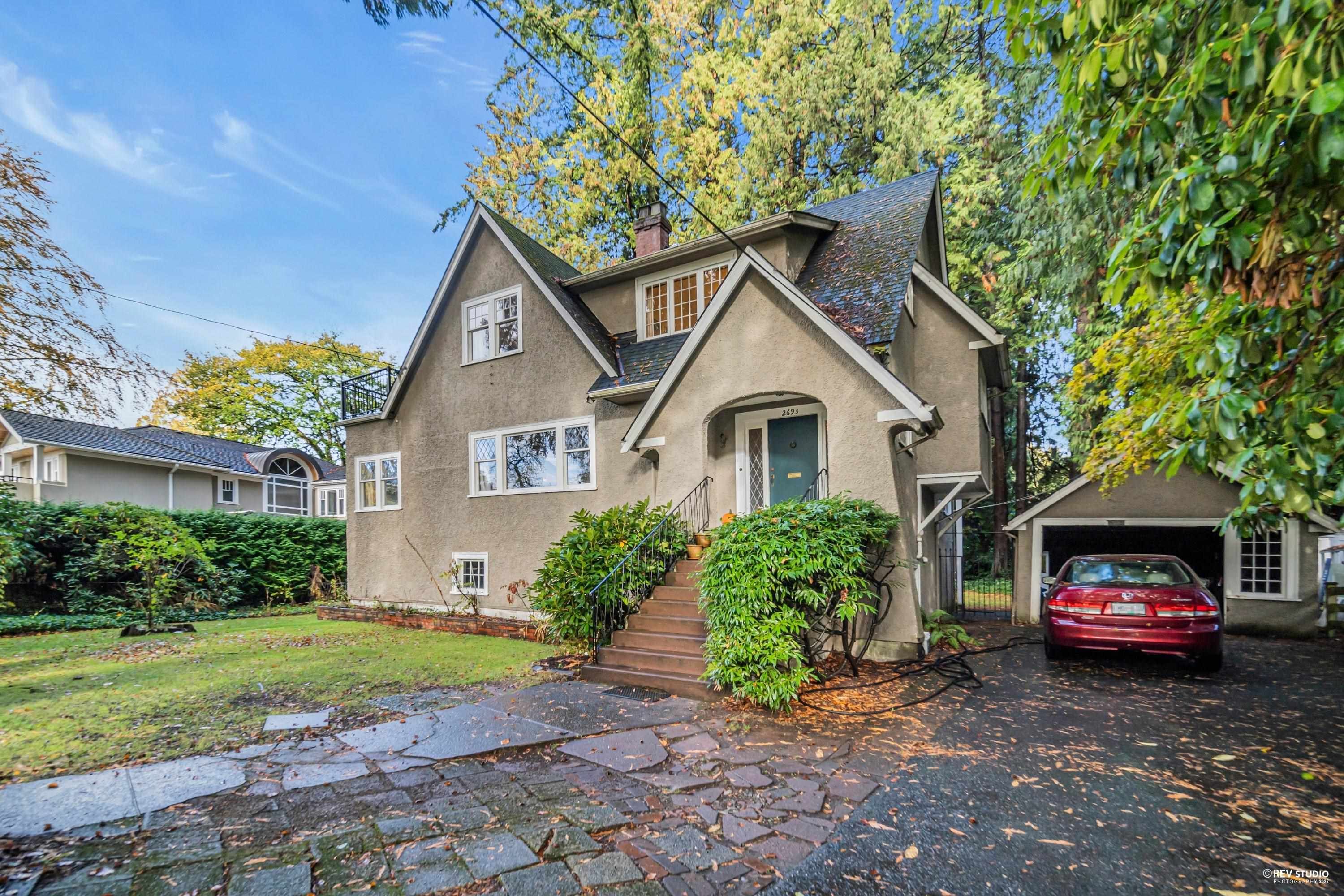 Main Photo: 2693 W 49TH Avenue in Vancouver: Kerrisdale House for sale (Vancouver West)  : MLS®# R2774875