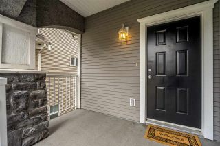 Photo 2: 1 27295 30 Avenue in Langley: Aldergrove Langley Townhouse for sale in "APPLEGROVE" : MLS®# R2442332