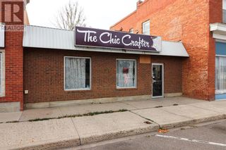 Photo 1: 106 Broadway Avenue E in Redcliff: Other for lease : MLS®# A2009246