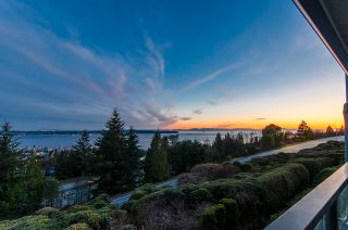Photo 36: 9 2206 FOLKESTONE Way in West Vancouver: Panorama Village Condo for sale : MLS®# R2764139