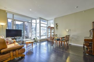 Photo 2: 310 1616 COLUMBIA Street in Vancouver: False Creek Condo for sale (Vancouver West)  : MLS®# R2854398
