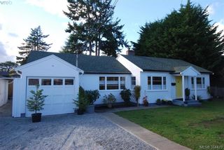 Photo 1: 4012 N Raymond St in VICTORIA: SW Glanford House for sale (Saanich West)  : MLS®# 772693