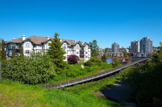 Photo 38: 408 83 STAR Crescent in New Westminster: Queensborough Condo for sale in "Residences by the River" : MLS®# R2880070