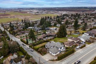 Photo 2: 1991 EVERETT Road in Abbotsford: Abbotsford East House for sale : MLS®# R2768804