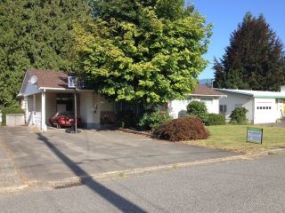 Photo 2: 10095 FAIRVIEW Drive in Chilliwack: Fairfield Island House for sale in "FAIRFIELD ISLAND" : MLS®# H1403315