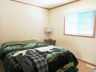Photo 12: 5246 PEACEVIEW Road in Fort St. John: Fort St. John - Rural E 100th Manufactured Home for sale in "NORTH TAYLOR" (Fort St. John (Zone 60))  : MLS®# N233162
