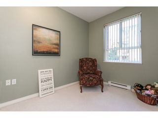 Photo 14: 206 5475 201 Street in Langley: Langley City Condo for sale in "Heritage Park" : MLS®# R2102149