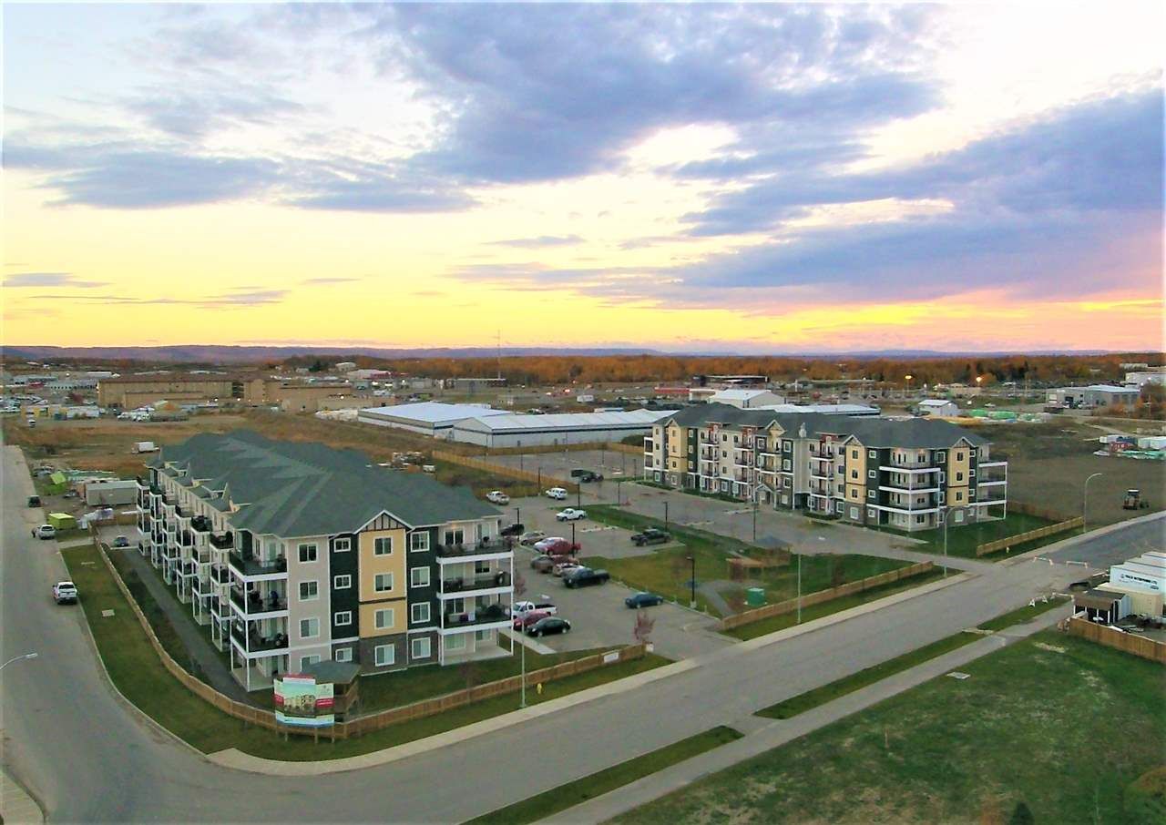 Main Photo: 404 11203 105 AVENUE in : Fort St. John - City NW Condo for sale : MLS®# R2242728