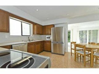 Photo 8: 5551 HUCKLEBERRY LN in North Vancouver: Grouse Woods House for sale : MLS®# V906922