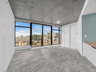 Photo 2: 3208 128 W CORDOVA Street in Vancouver: Downtown VW Condo for sale in "Woodward's 43" (Vancouver West)  : MLS®# R2849813