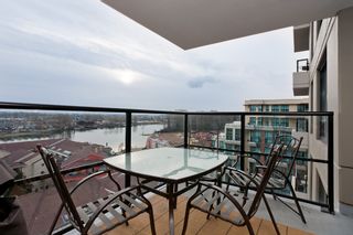 Photo 10: 1204 1 RENAISSANCE Square in New Westminster: Quay Condo for sale in "THE Q" : MLS®# V867998