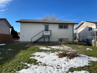 Photo 6: 832 9th Street NW in Portage la Prairie: House for sale : MLS®# 202329681