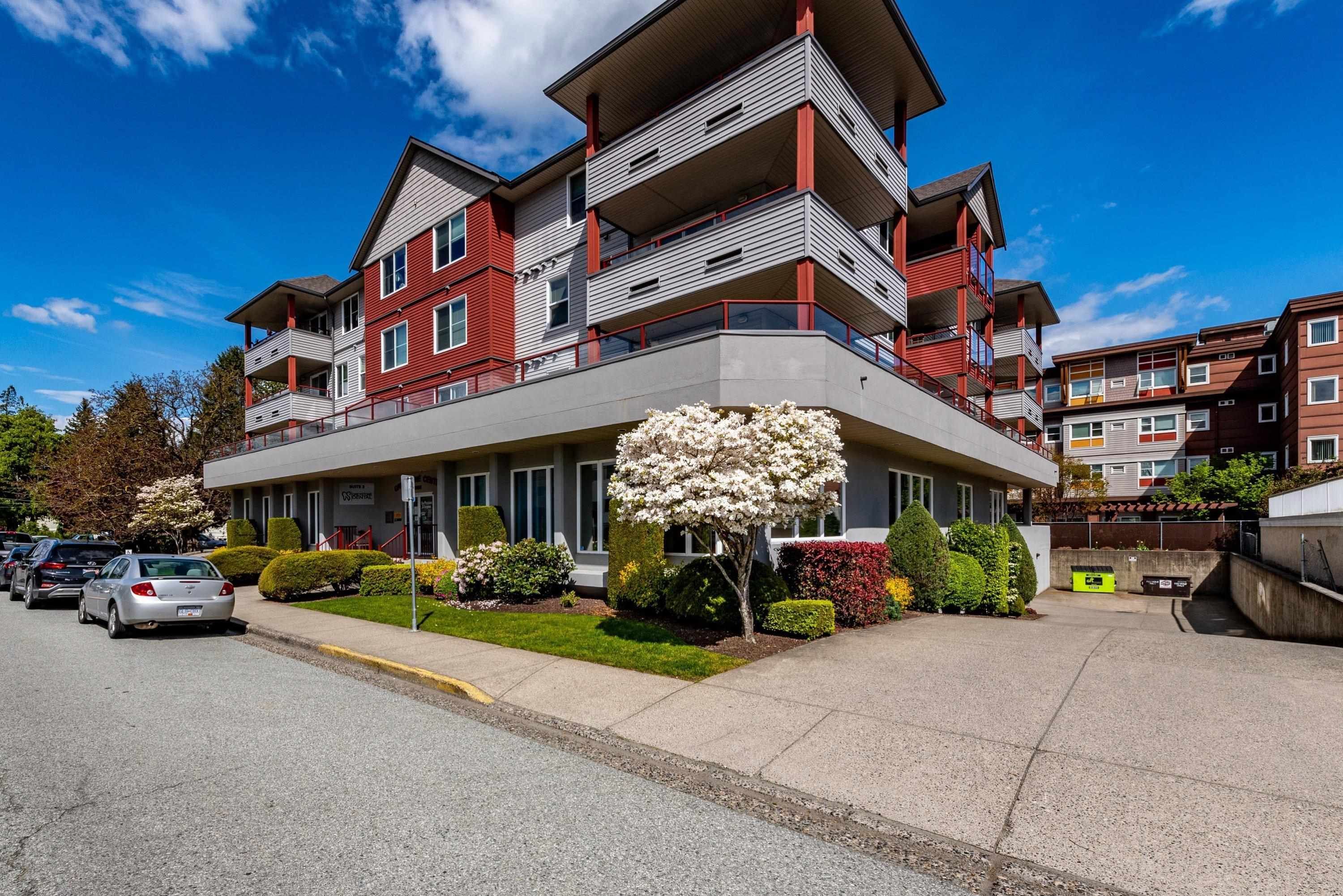 Main Photo: 304 8980 MARY Street in Chilliwack: Chilliwack W Young-Well Condo for sale in "Greystone Centre" : MLS®# R2687407