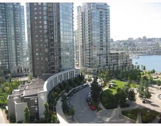 Photo 2: 1002 1495 RICHARDS Street in Vancouver: False Creek North Condo for sale in "AZURA II" (Vancouver West)  : MLS®# V665190