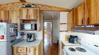 Photo 12: 22 3387 RED BLUFF Road in Quesnel: Red Bluff/Dragon Lake Manufactured Home for sale in "Willow Lane Mobile Home Park" : MLS®# R2881629