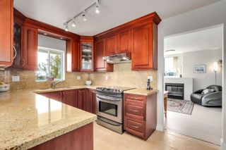 Photo 10: 10A 338 TAYLOR Way in West Vancouver: Park Royal Condo for sale in "The WestRoyal" : MLS®# R2688477