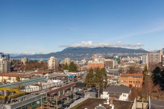 Photo 3: 818 1445 MARPOLE Avenue in Vancouver: Fairview VW Condo for sale in "Hycroft Towers" (Vancouver West)  : MLS®# R2646285