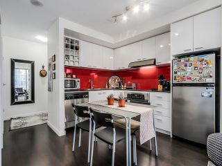 Photo 3: 2306 131 REGIMENT Square in Vancouver: Downtown VW Condo for sale in "SPECTRUM 3" (Vancouver West)  : MLS®# R2019933