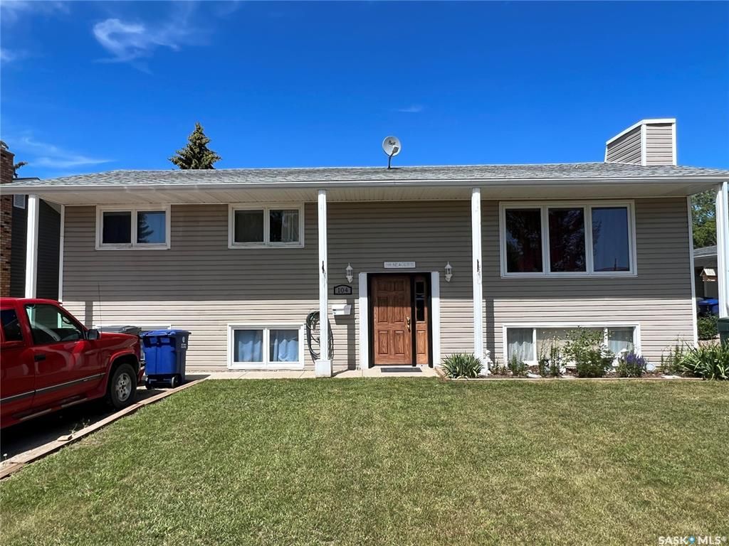 Main Photo: 104 5th Avenue in Delisle: Residential for sale : MLS®# SK932022