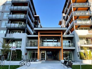 Photo 1: 319 108 E 8TH Street in North Vancouver: Central Lonsdale Condo for sale in "Crest by Adera" : MLS®# R2738007