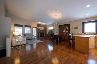 Photo 3: 59 Orchard Hill Drive in Winnipeg: Royalwood Residential for sale (2J)  : MLS®# 202300699