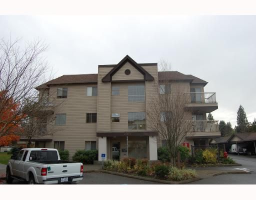 Main Photo: A202 40100 WILLOW Crescent in Squamish: Garibaldi Estates Condo for sale in "DIAMOND HEAD PLACE" : MLS®# V742225