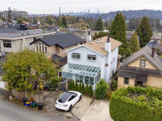Photo 3: 1173 DUCHESS Avenue in West Vancouver: Ambleside House for sale : MLS®# R2739018