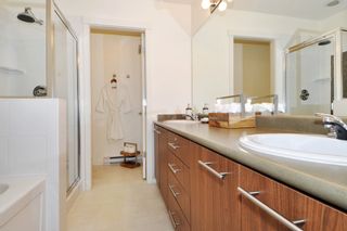 Photo 12: 37 100 KLAHANIE Drive in Port Moody: Port Moody Centre Townhouse for sale in "INDIGO" : MLS®# R2303018