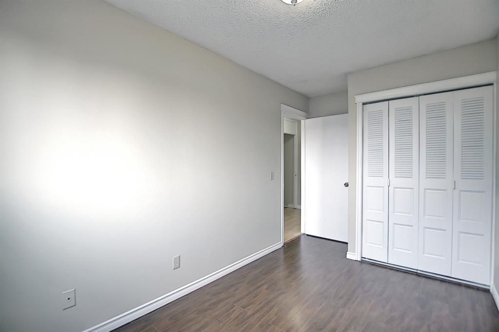 Photo 25: Photos: 17 DOVERVILLE Way SE in Calgary: Dover Semi Detached for sale : MLS®# A1132278