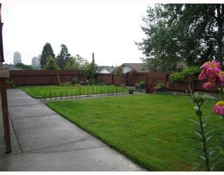 Photo 16: 6212 CLINTON Street in Burnaby: South Slope Duplex for sale in "South Slope" (Burnaby South)  : MLS®# V652997