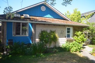Photo 1: 2801 GORDON Avenue in Surrey: Crescent Bch Ocean Pk. House for sale (South Surrey White Rock)  : MLS®# R2603059
