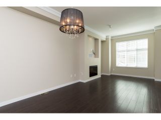Photo 3: 66 3009 156 STREET in Surrey: Grandview Surrey Townhouse for sale (South Surrey White Rock)  : MLS®# R2056660