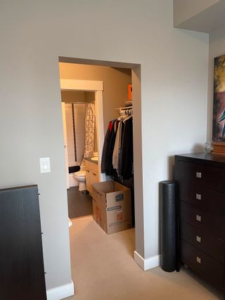 Photo 2: 103 33539 HOLLAND Avenue in Abbotsford: Central Abbotsford Condo for sale in "The Crossing" : MLS®# R2666158
