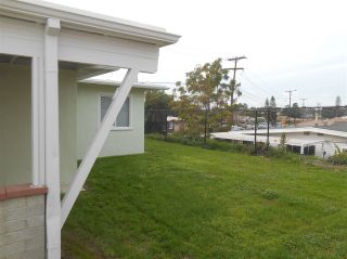 Photo 12: COLLEGE GROVE House for sale : 3 bedrooms : 6358 Streamview Drive in San Diego