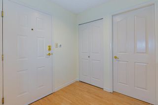 Photo 19: 101 2311 Mills Rd in Sidney: Si Sidney North-East Condo for sale : MLS®# 886005