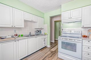 Photo 5: 2 2723 38 Street SW in Calgary: Glenbrook Apartment for sale : MLS®# A2022726